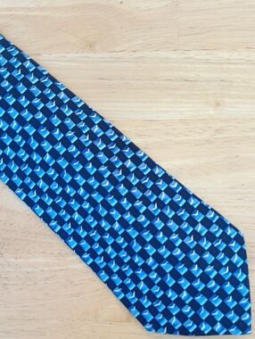 Dunhill Blue Geometric Pattern Silk *PRINT* Tie